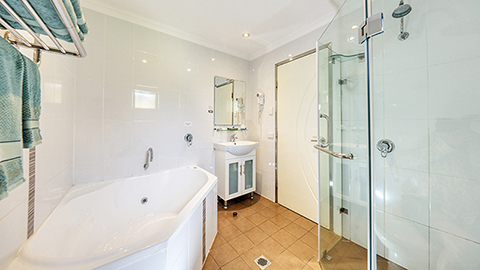 Superior Queen Rooms with Spa Bath